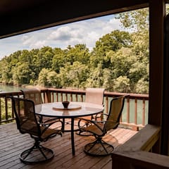 Little Red River Waterfront Cabin for a perfect fishing getaway!