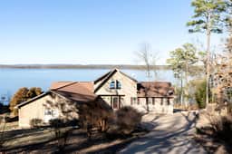Lakefront Landing