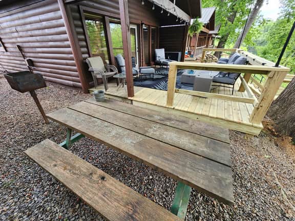 2 Bedroom Little Red Riverfront Cabin on Winkley Shoals