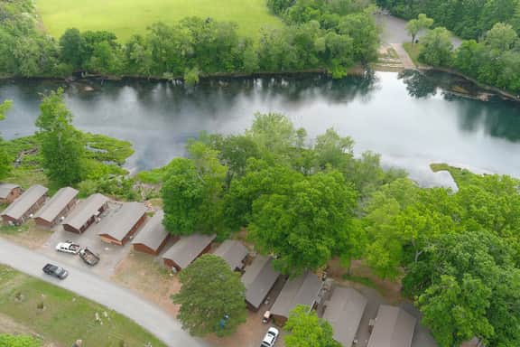 2 Bedroom Little Red Riverfront Cabin on Winkley Shoals