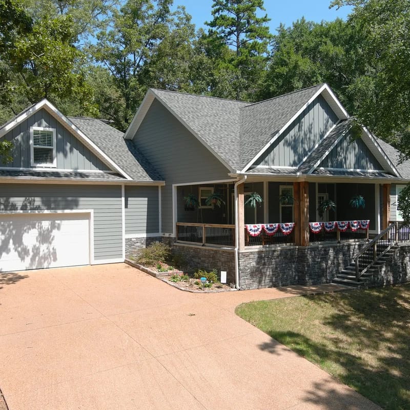 SheNANAgans – Family-Friendly Home in Eden Isle near Greers Ferry Lake